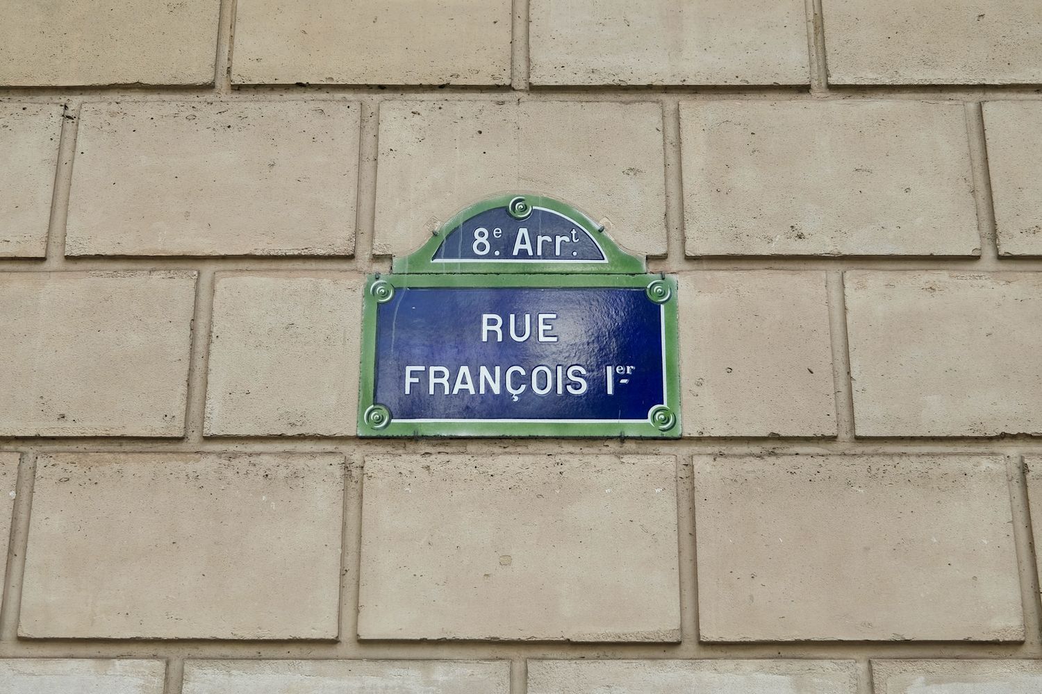 Rue Francois Ier Paris_DSCF3822