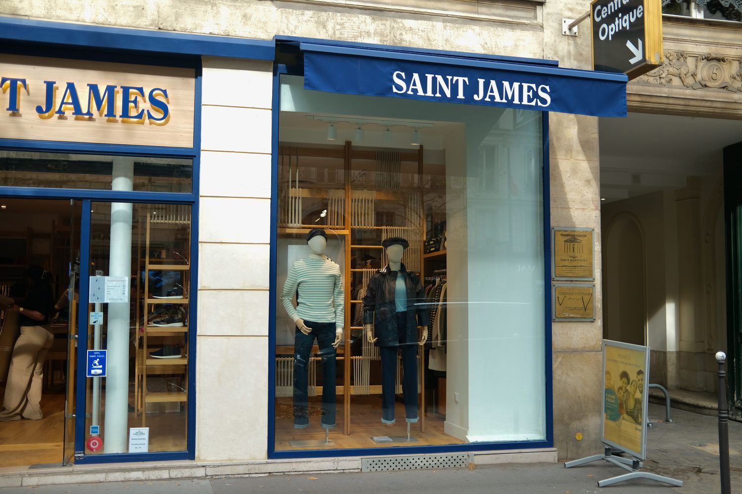Saint James Madeleine Neighborhood Paris shopping