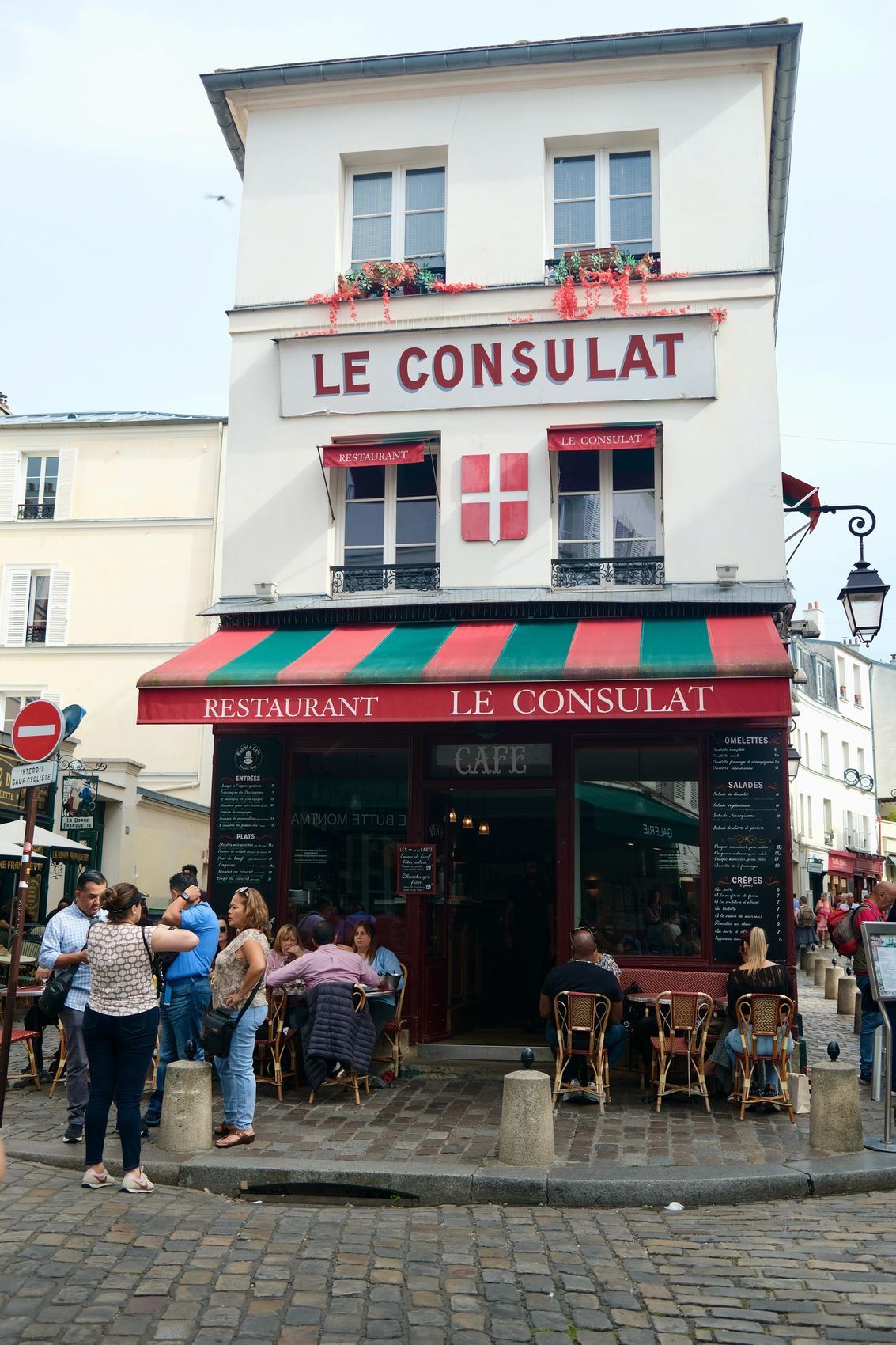 Le Consulat Cafe Paris_DSCF4161