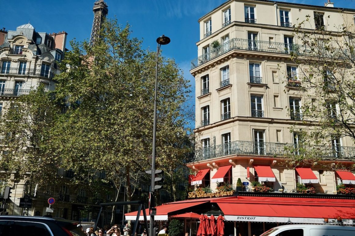 7th arrondissement Paris Champ de mars cafe DSCF4574