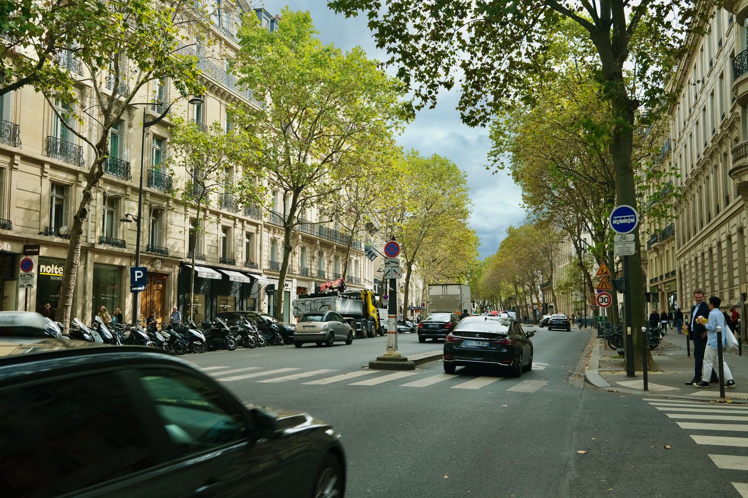 Boulevard Saint Germain Paris DSCF4408