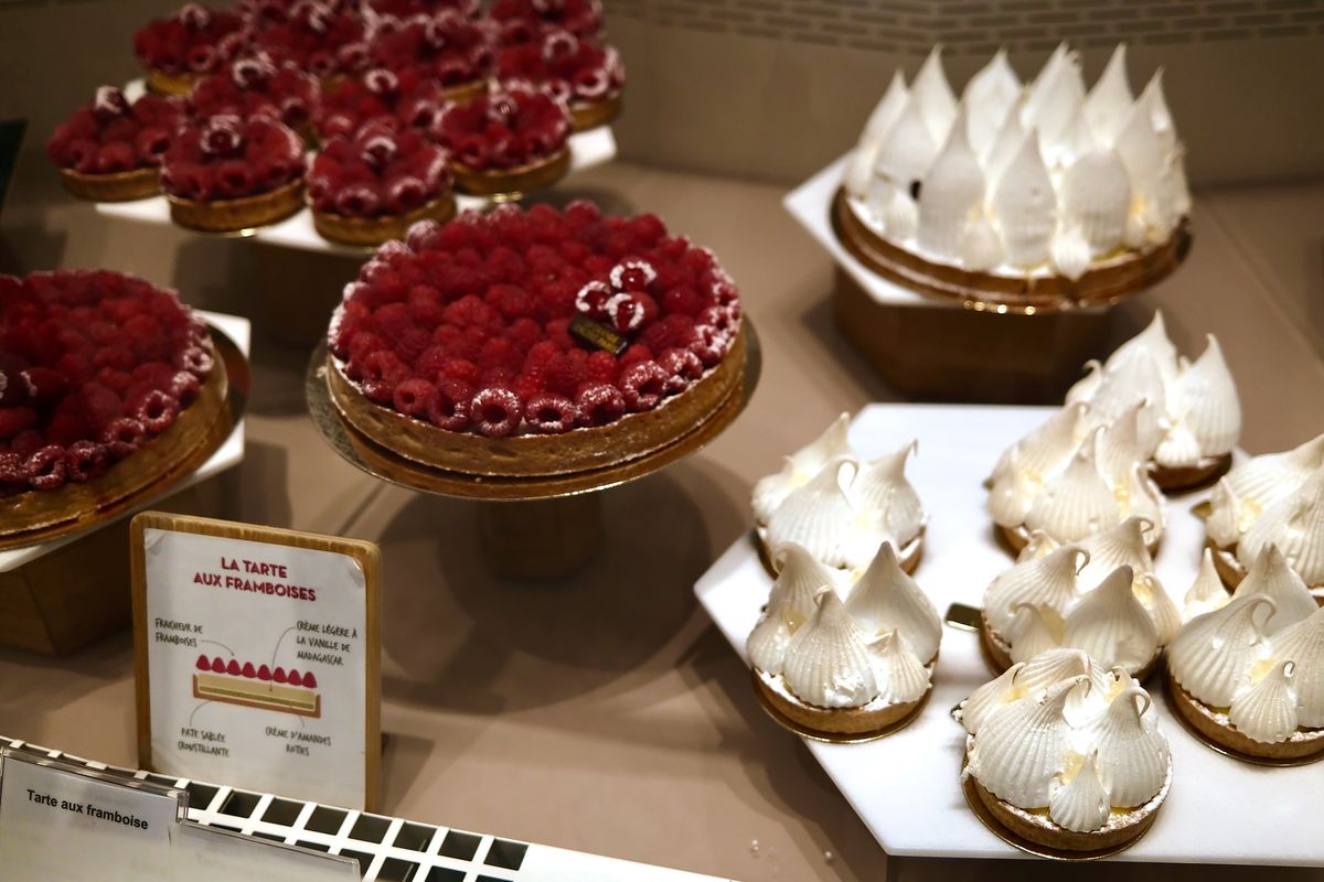 La Grande Épicerie de Paris pastries raspberry tart_DSCF5358
