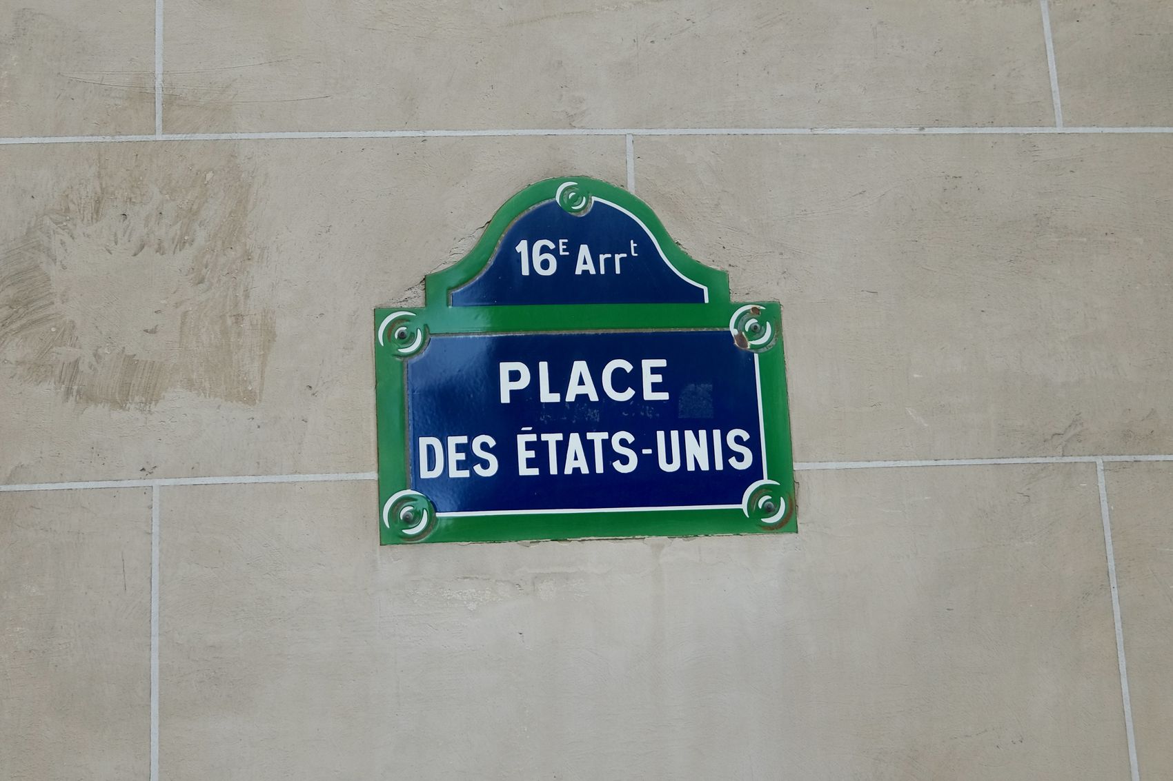 Place des États Unis Paris_DSCF4288