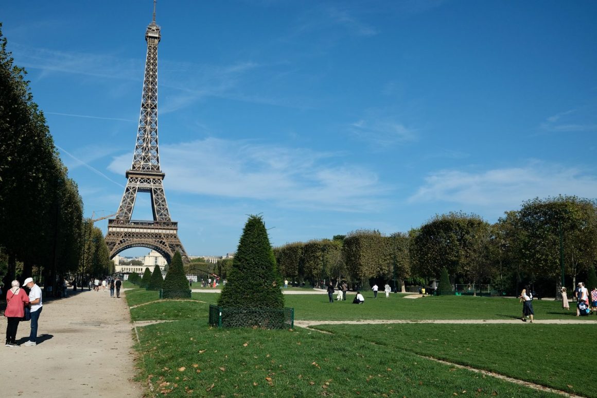 Champs de Mars Paris_DSCF4559
