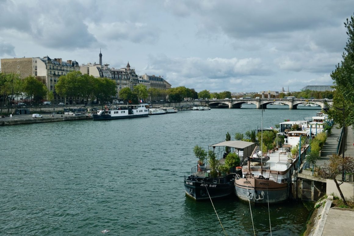 La Seine river Paris_DSCF4428