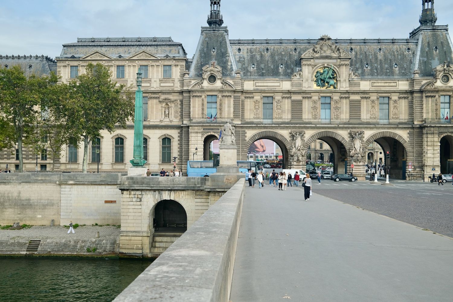 Pont du Carrousel Paris_DSCF4483
