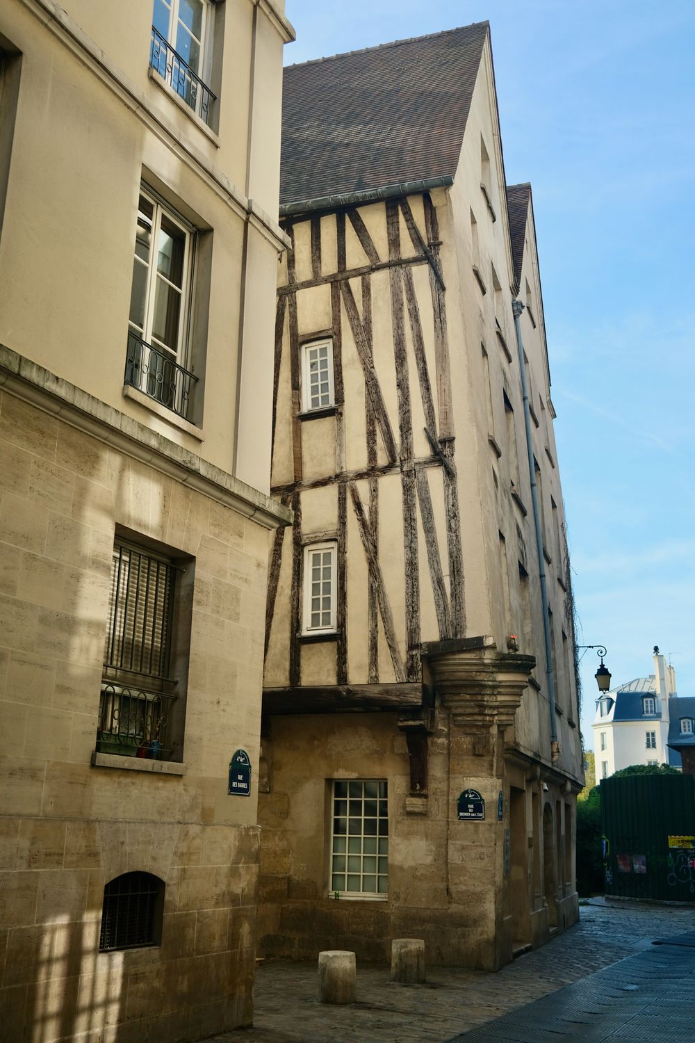 Rue des Barres Paris_DSCF4638