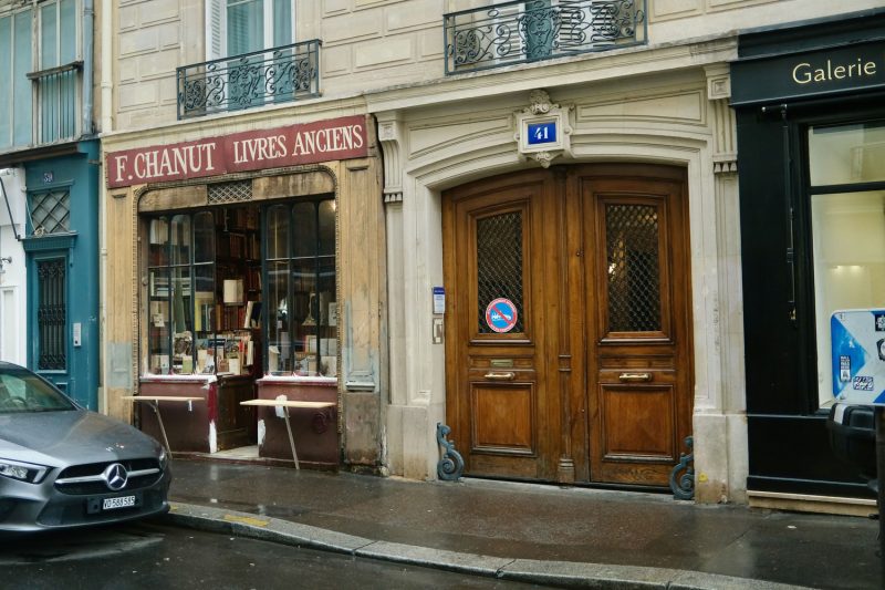 A Guide to the Classy 6th Arrondissement of Paris
