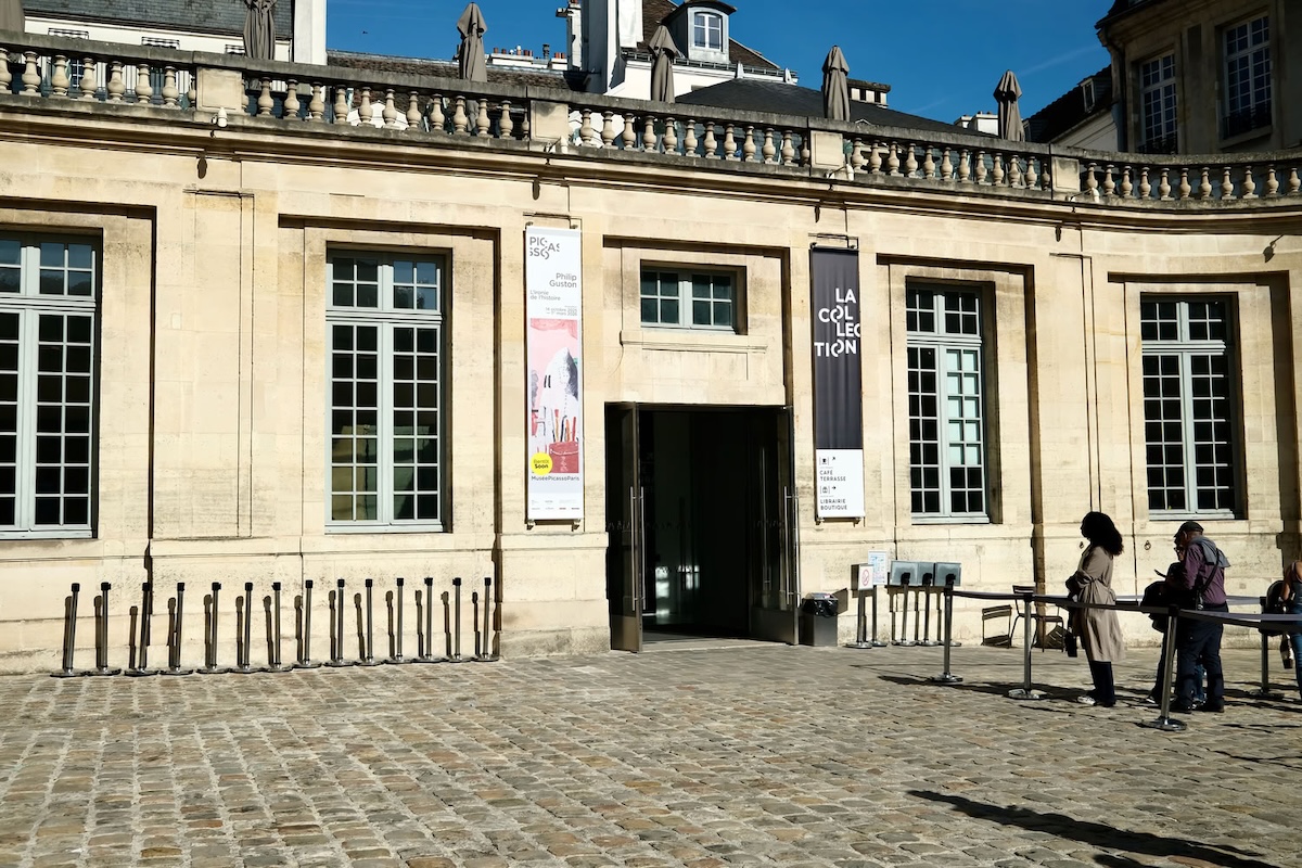 Picasso Museum entrance Paris_DSCF5302