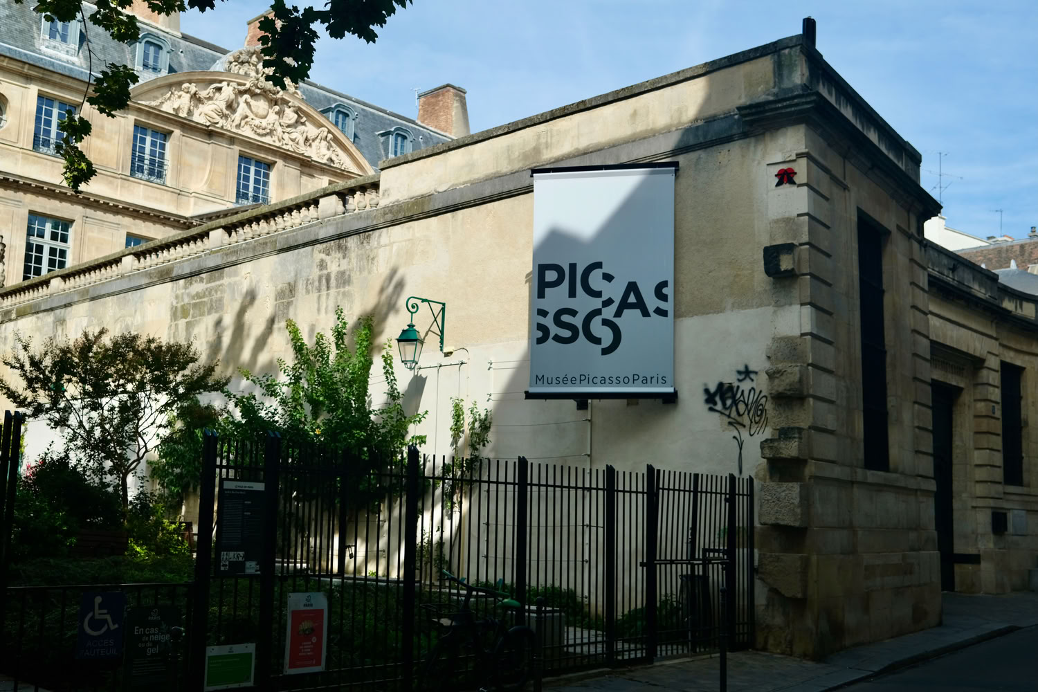 Picasso Museum park Paris_DSCF4746