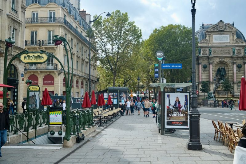 Place Saint-Michel: a central plaza in the Latin Quarter of Paris