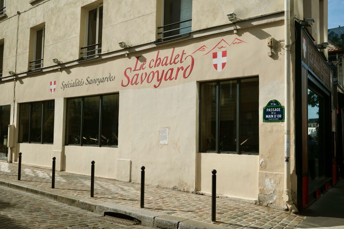 Rue de Charonne Paris Le Chalet Savoyard