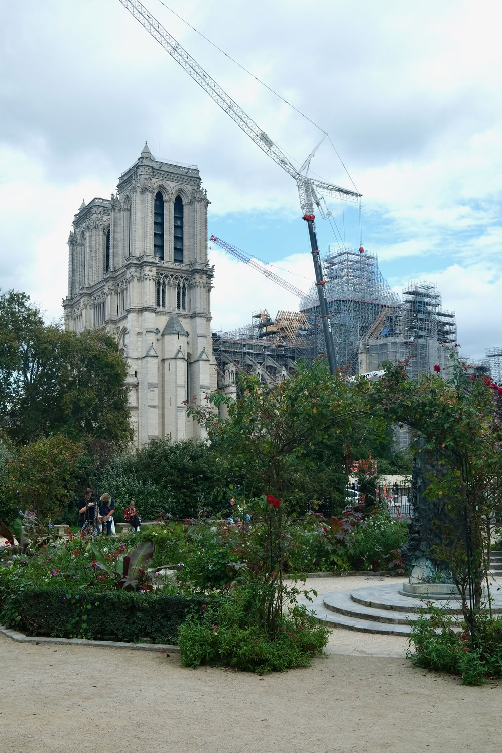 Square René Viviani Paris_DSCF4853