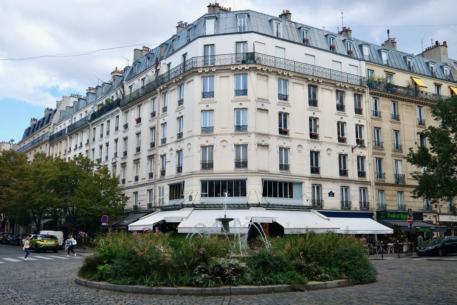 Place Georges Moustaki Paris_DSCF4926