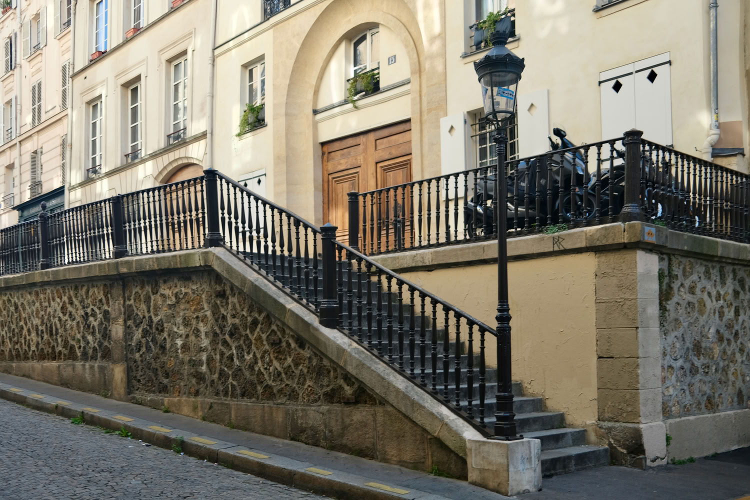 Rue Malebranche Paris_DSCF4964